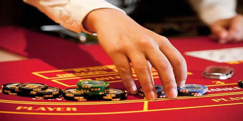 Baccarat – Hướng dẫn chi tiết và chiến thuật hiệu quả cho người mới Ưu điểm và hạn chế của baccarat